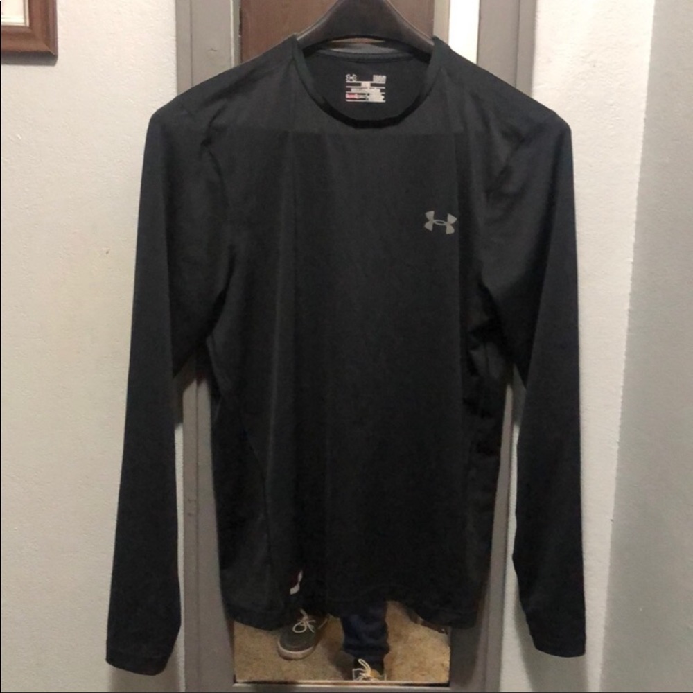 Used black L long sleeve Under Armour shirt